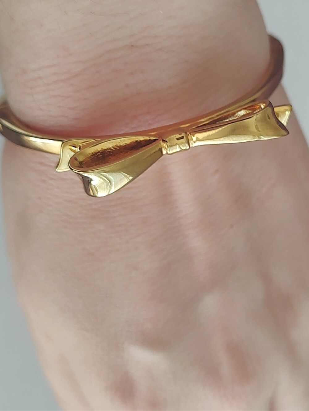 Kate Spade Bow Hinge Bracelet